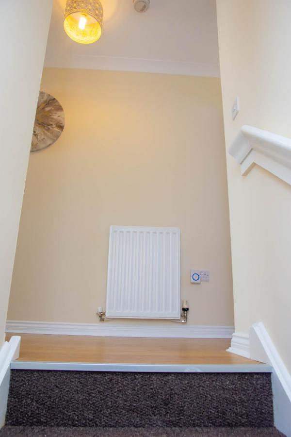 Romulus Court Fenham Villa Newcastle upon Tyne Buitenkant foto