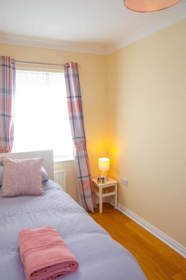 Romulus Court Fenham Villa Newcastle upon Tyne Buitenkant foto